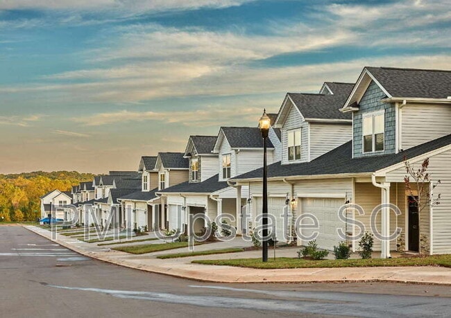 Building Photo - 405 Mariene Dr