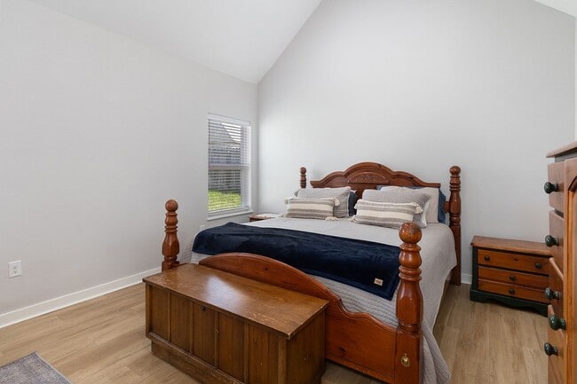 Building Photo - 129 Winchester Pl