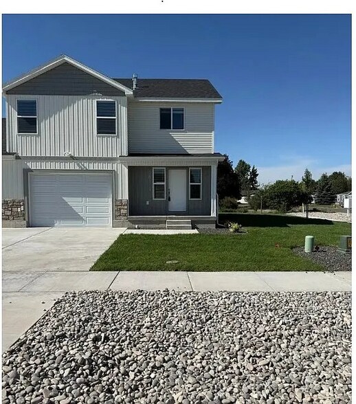 Primary Photo - 3261 Reynard Ln