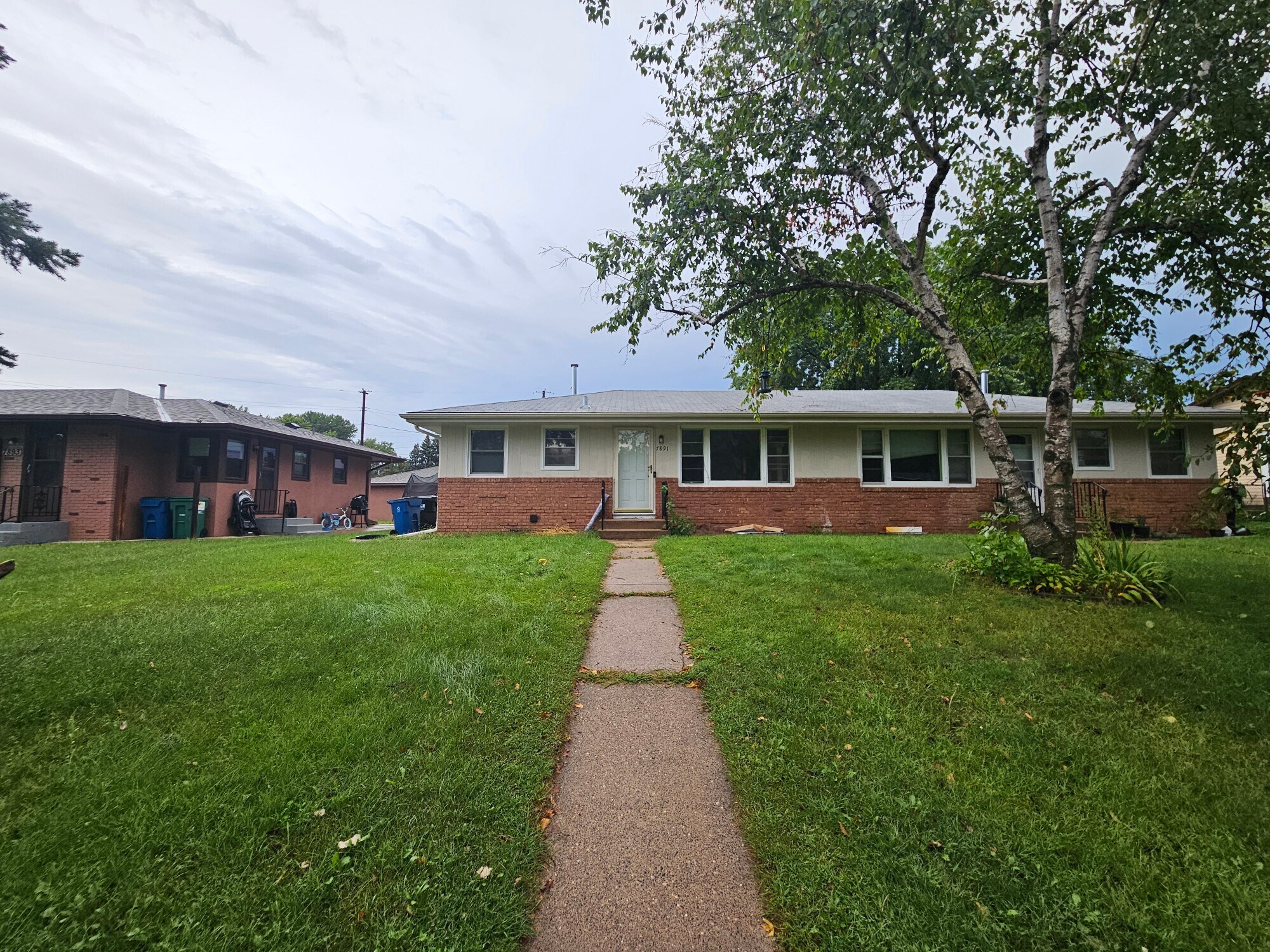 Building Photo - 7891 Firwood Way NE