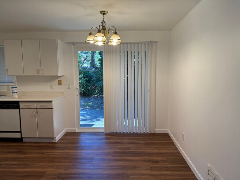 Primary Photo - 23820 Edmonds Way