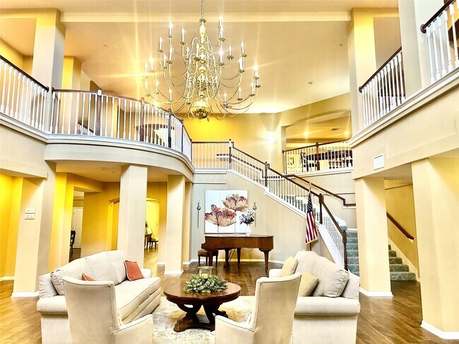 Building Photo - 2815 Kings Crossing Dr