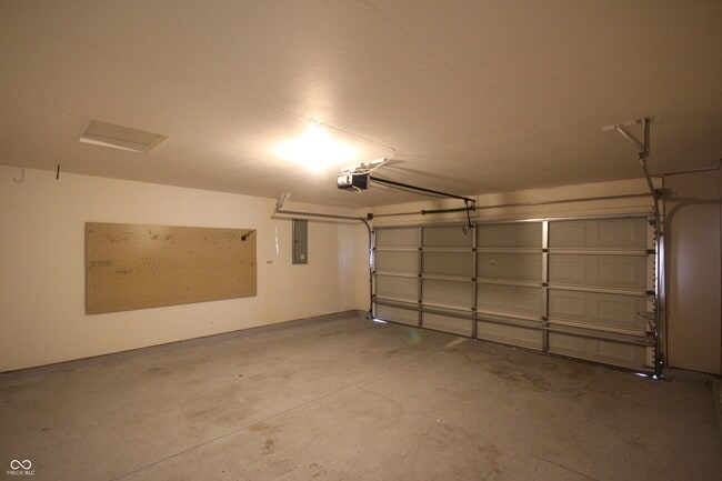 Building Photo - 1554 Stanford Dr