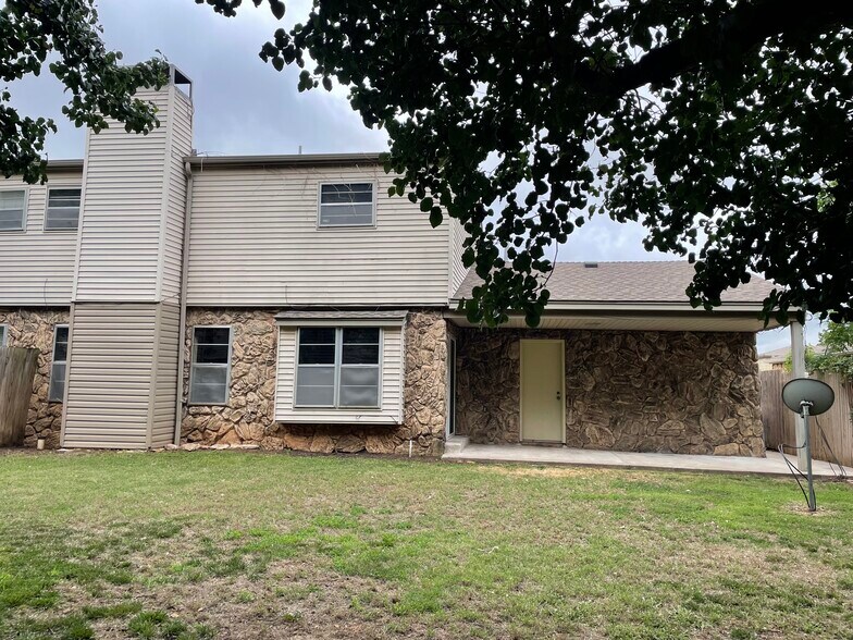 Building Photo - 3623 Wynn Cir