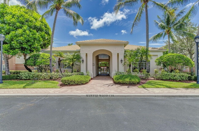 Building Photo - 5301 Myrtlewood Cir E