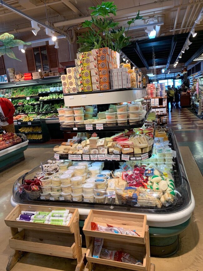 Falletti Fine Foods - across the street - 1245 Oak Street Building