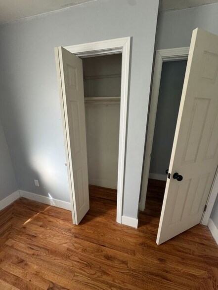 Building Photo - 26 Tyler St