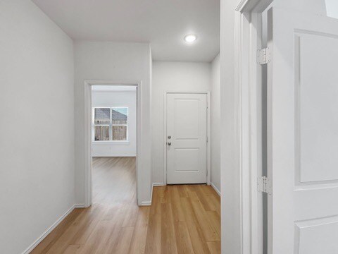 Building Photo - 5545 Itasca St