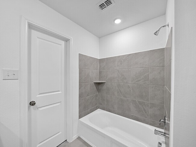 Building Photo - 14004 Birch Farm Dr