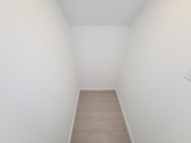 Building Photo - 25588 Rose Creek Dr