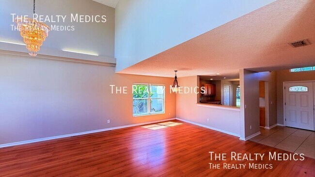 Building Photo - 2837 River Ridge Dr
