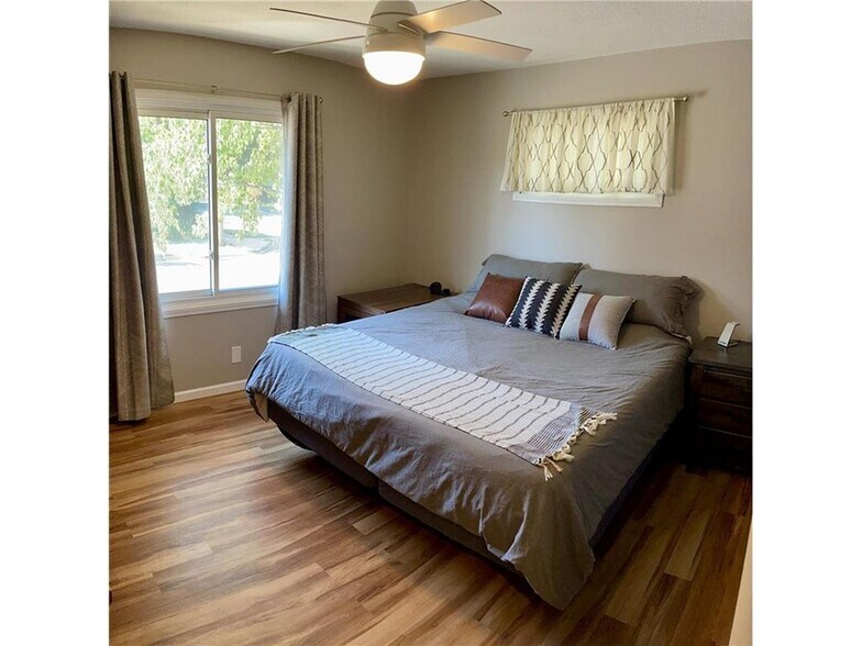 Building Photo - 901 Summer St NE