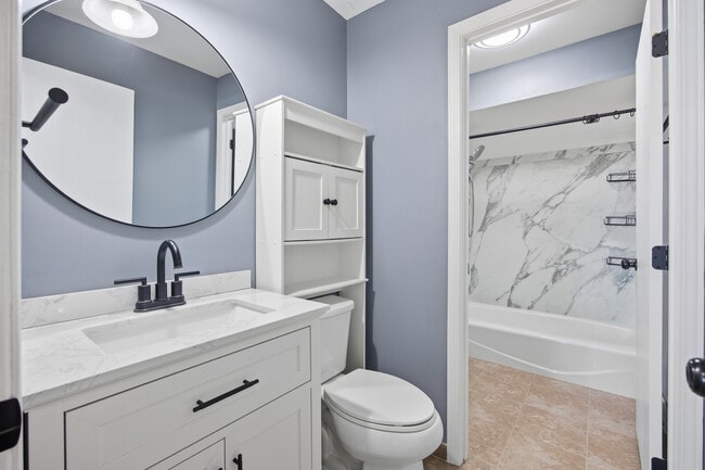 Building Photo - 13 Cedar Ct