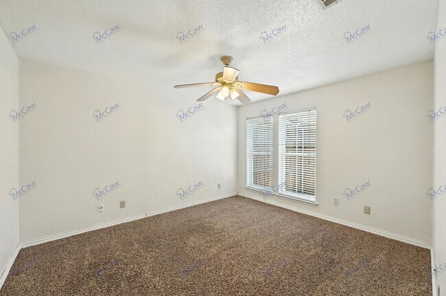 Building Photo - 1903 Reverchon Dr