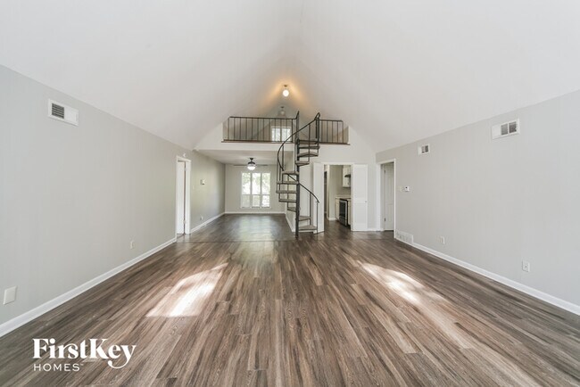 Building Photo - 2241 Chippingham Pl