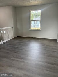 Building Photo - 838 Insley Cir