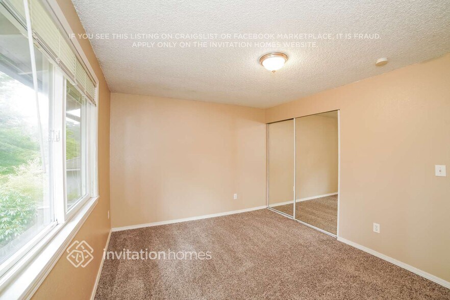 Building Photo - 5303 95 Ave Ct W
