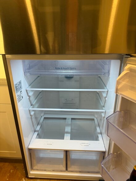 Refrigerator - 119 Peralta Ave