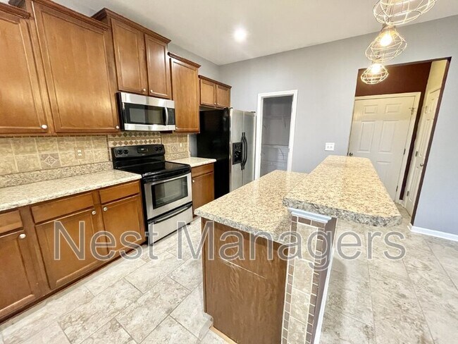Building Photo - 311 Highgrove Dr