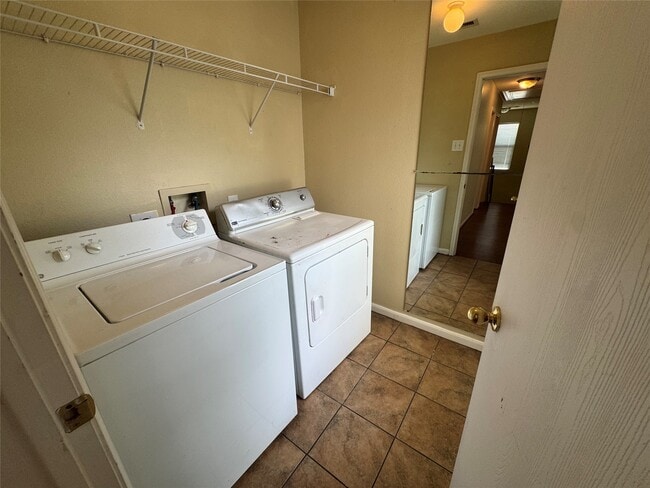 Building Photo - 13235 Seagler Park Ln