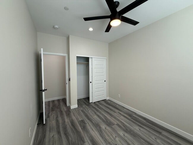 Building Photo - A614