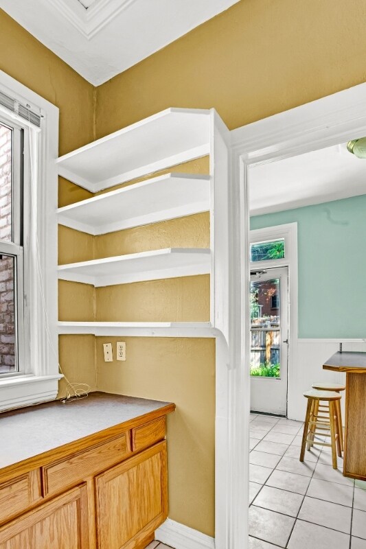 Building Photo - 1015 E 10th Ave