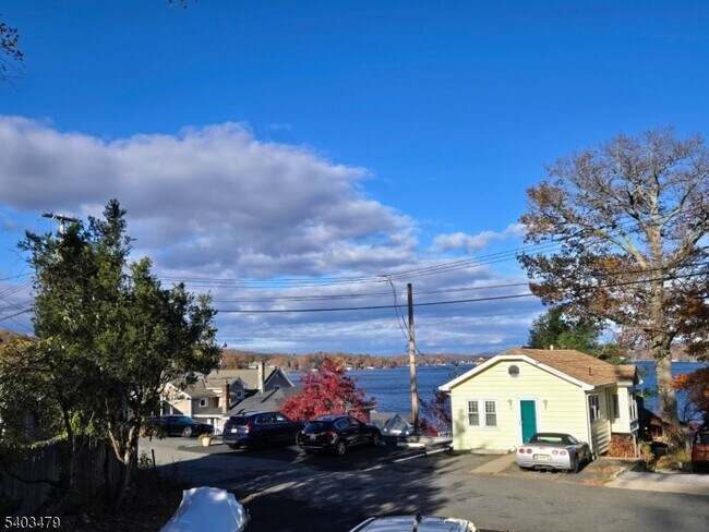 Building Photo - 100 N Bertrand Rd