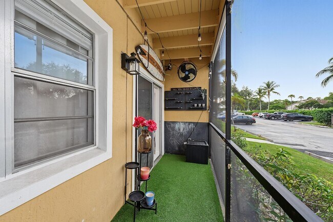 Building Photo - 1259 SW 46th Ave
