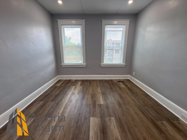 Building Photo - Updated 4 Bedroom Home in the Heart of Bal...