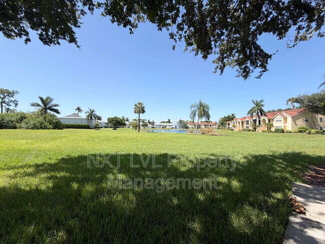 Building Photo - 12560 Equestrian Cir