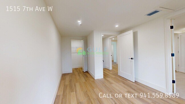Building Photo - 1515 7th Ave W