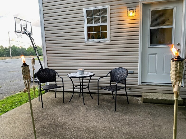 Building Photo - 7270 Pea Ridge Rd