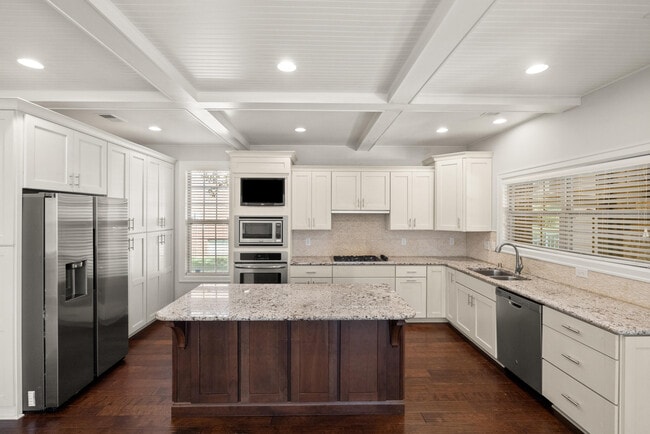 Building Photo - 916 Star of Danube Way