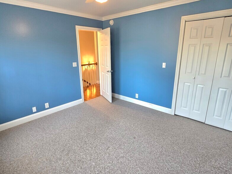 Building Photo - 12469 Daisywood Dr