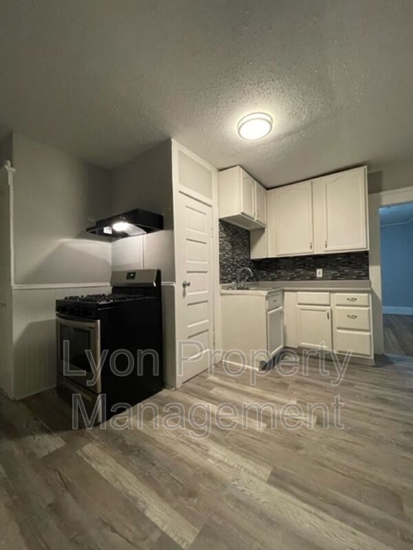 42 Parker St 42 Parker St Woonsocket RI 02895 Apartment Finder