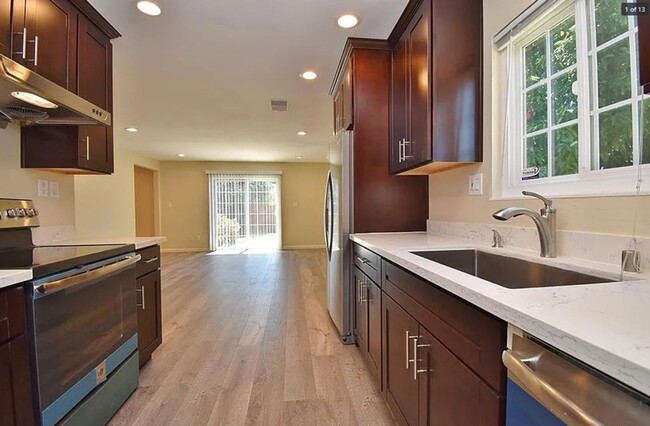 Building Photo - $3790 3 BED/2.5 BATH FREMONT HOME