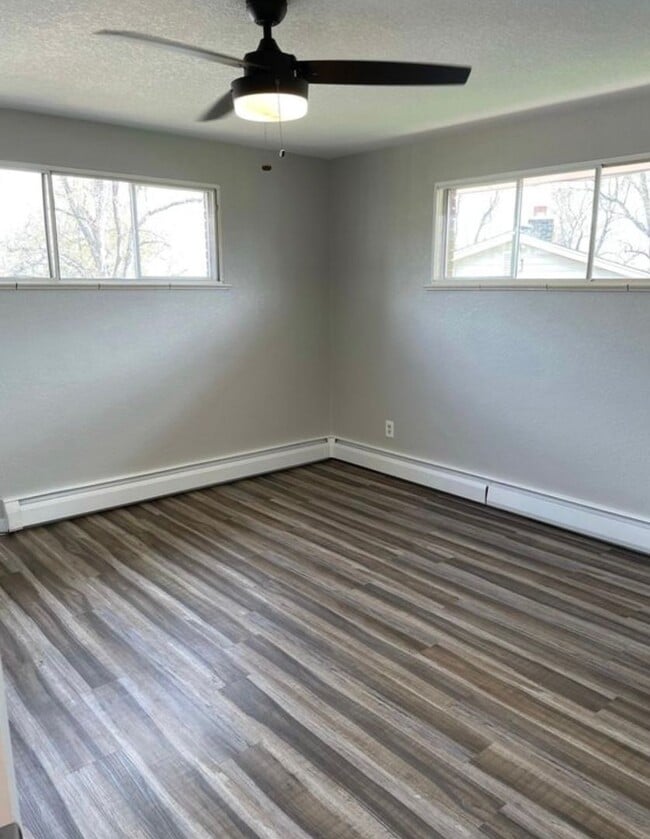 Building Photo - Vance