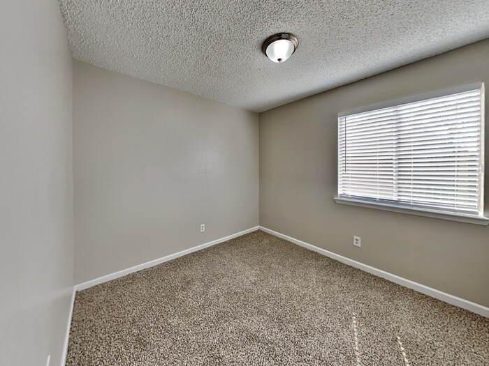 Building Photo - 17720 Northhagen Dr