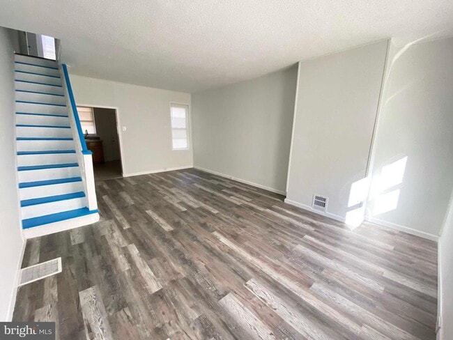 Building Photo - 3118 Hartville St