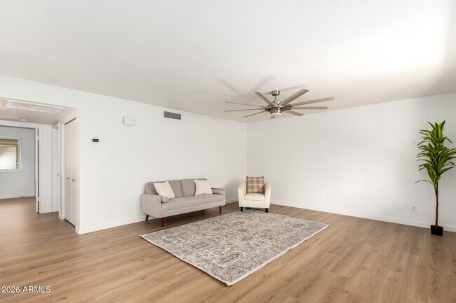 Building Photo - 1224 N 85th Pl
