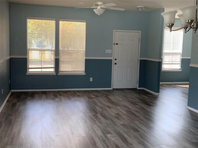 Building Photo - 9313 Waterman Dr