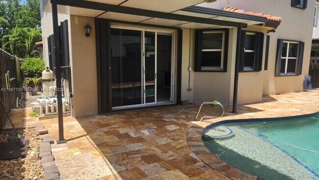 Building Photo - 25309 SW 118 Ct
