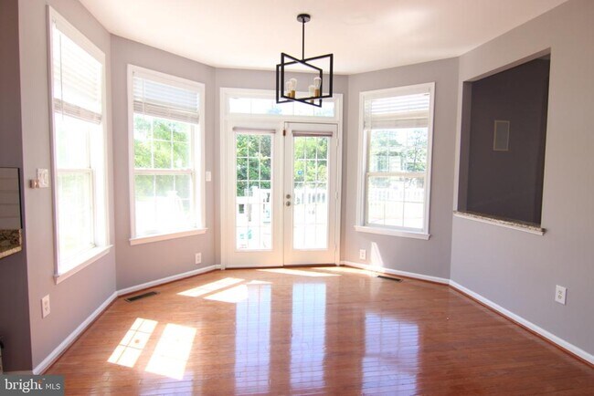 Building Photo - 25783 Fenian Ct