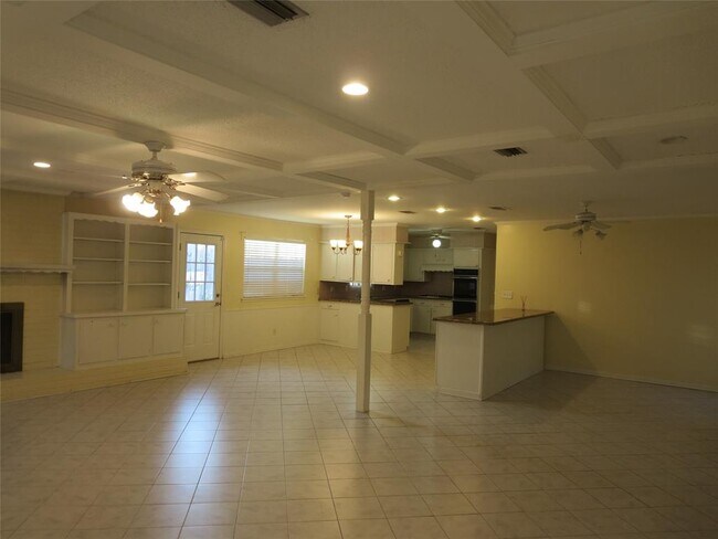 Building Photo - 1006 Walnut Bend Ln