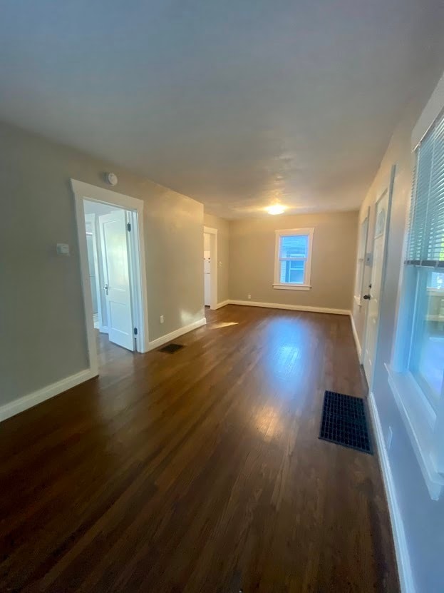 Building Photo - 810 W 77th St