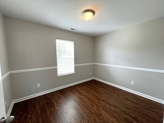 Building Photo - 7008 Riverwalk Blvd