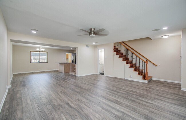 Building Photo - 8102 Amelia Rd