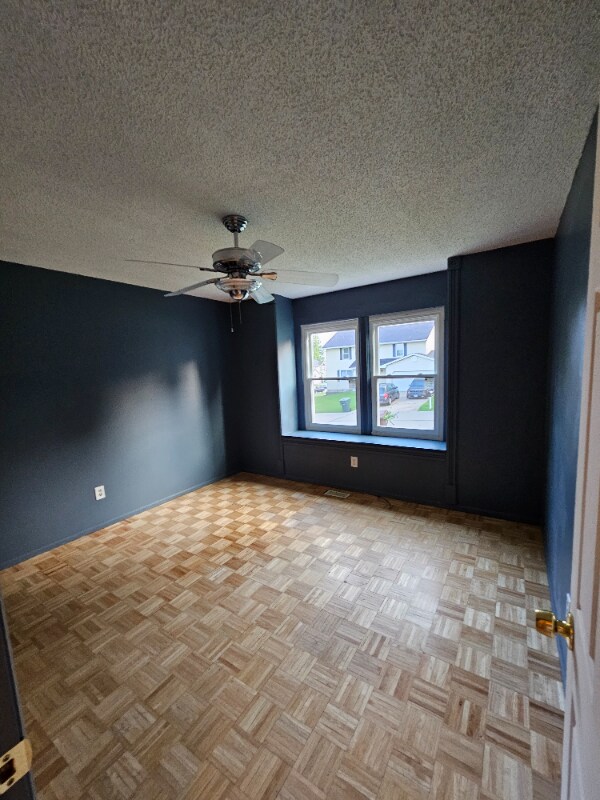 Building Photo - 1163 Colby Dr