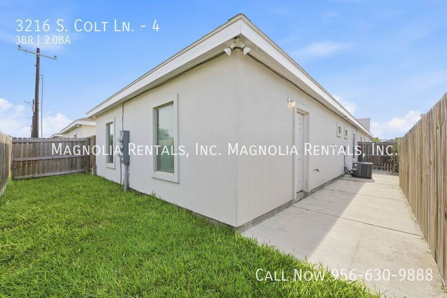 Building Photo - 3216 S Colt Ln