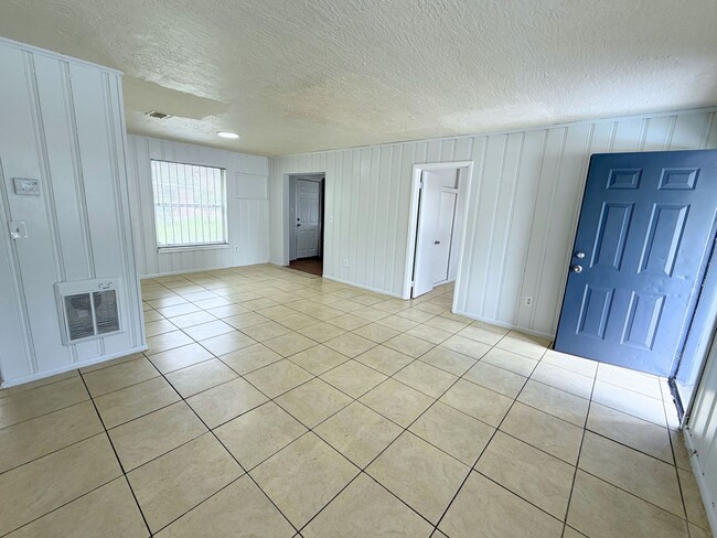 Primary Photo - 15410 NW 32 Ct